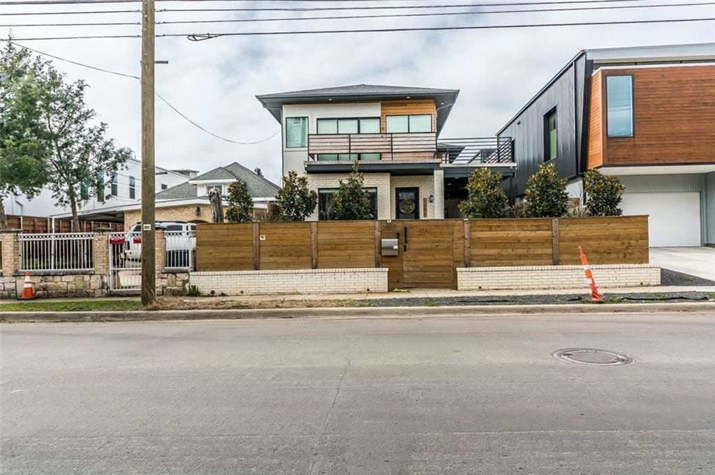 2007 N Carroll Ave, Dallas, TX 75204 Room for Rent in Dallas, TX