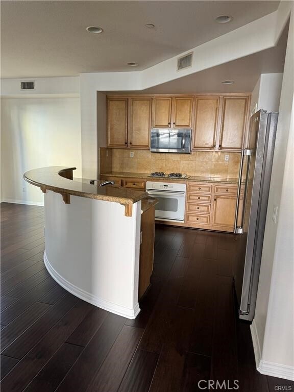Foto del edificio - 2986 Arbolitos Ln