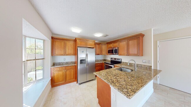 Building Photo - Renovated 2BD/1BA Villa w/ 1 car Garage