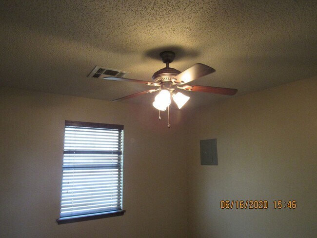 Foto del edificio - 2809 NW 46th St