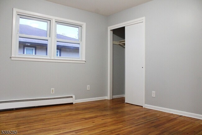 Foto del edificio - 692 Mill St