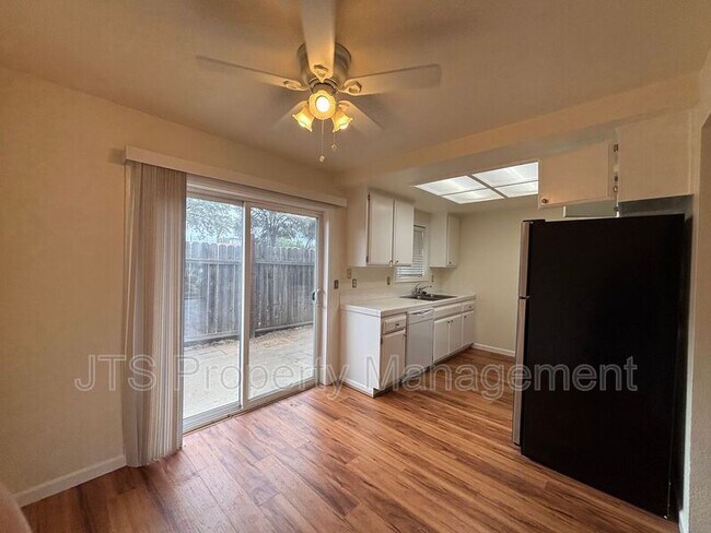 Foto del edificio - 2515 Merrychase Dr