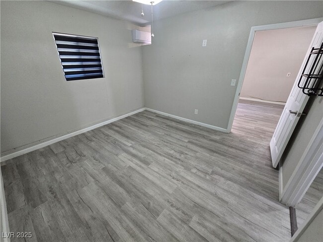 Foto del edificio - 7016 Hurricane Way