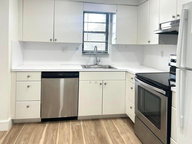 Foto del edificio - 9370 SW 8th St