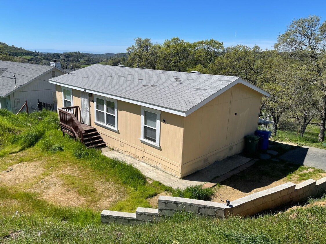 Primary Photo - Beautiful, Home on Acreage in Valley Springs!