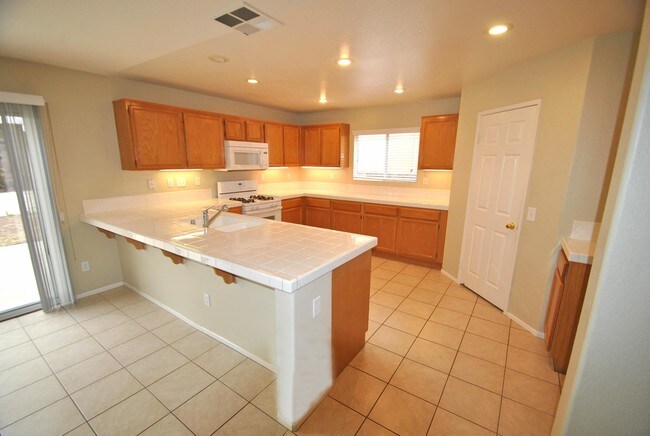 Foto del edificio - 38155 Pine Creek Pl