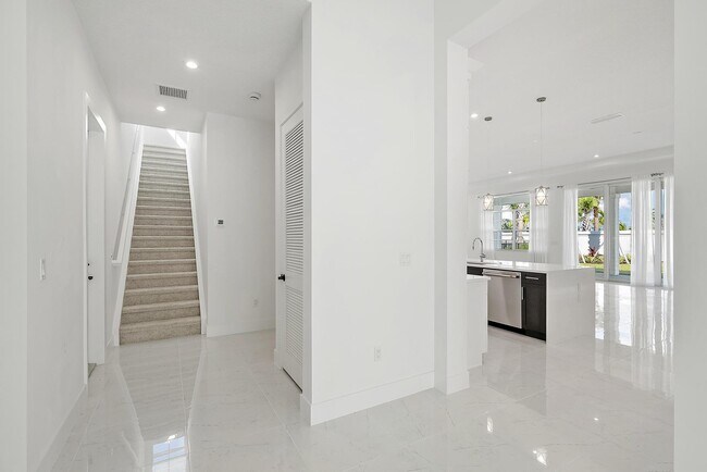 Foto del edificio - 9516 St Germain Dr