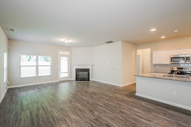 Foto del edificio - 289 Claudia Dr