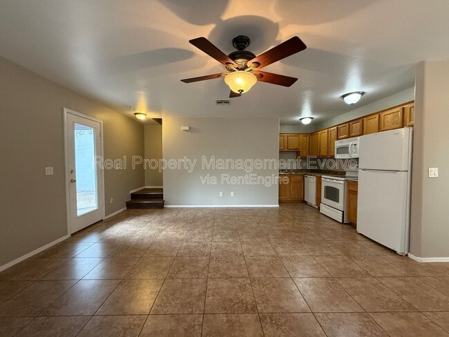 Building Photo - 5021 N 18th Ave