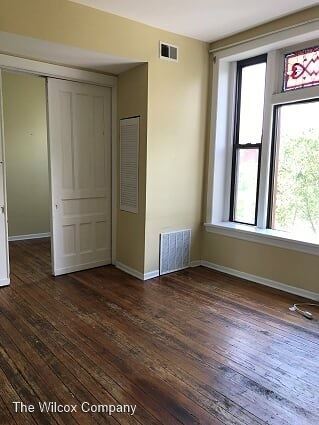 Building Photo - 1437 W Ohio St