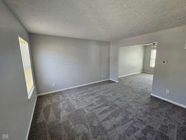 Foto del edificio - 5627 Pillory Way