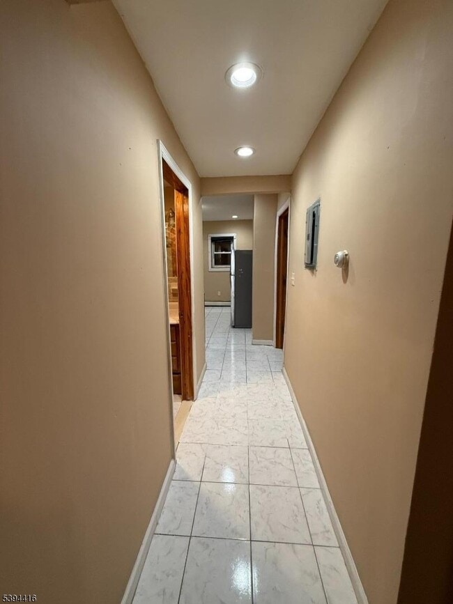 Foto del edificio - 389 Amherst St