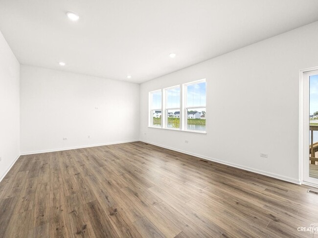 Building Photo - 421 Hathaway Ln