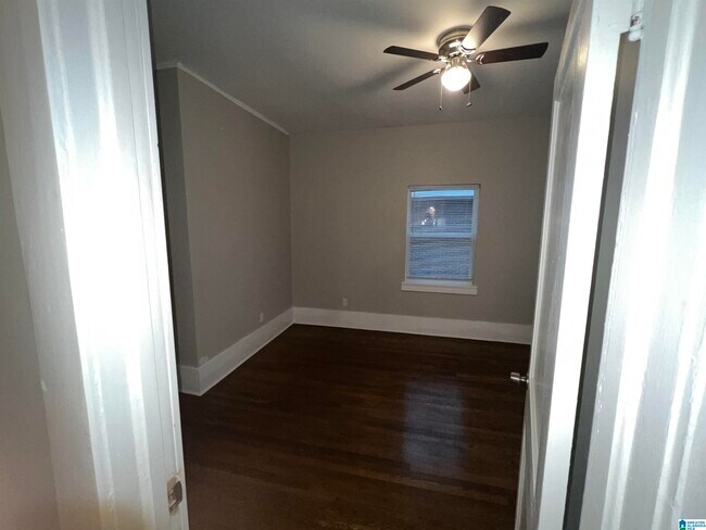 Foto del edificio - 1708 Steiner Ave SW