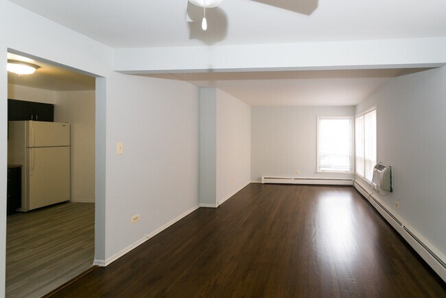 Building Photo - 541-541 Hinman Ave