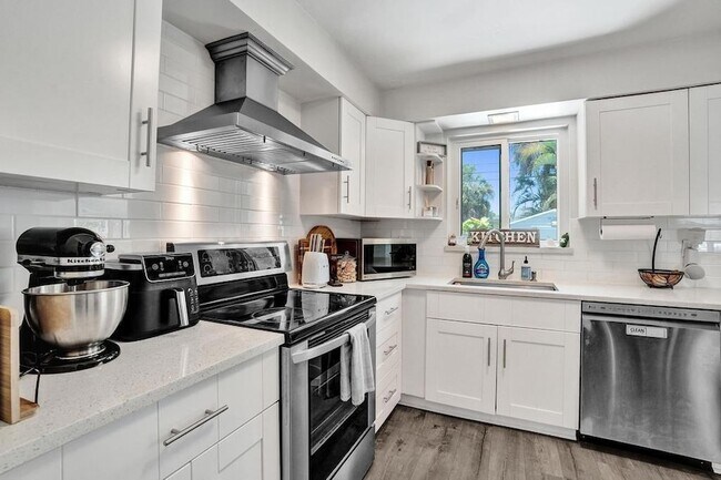 Foto del edificio - 3201 SW 16th Ct