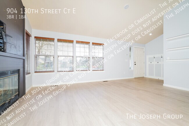 Foto del edificio - 904 130th St Ct E