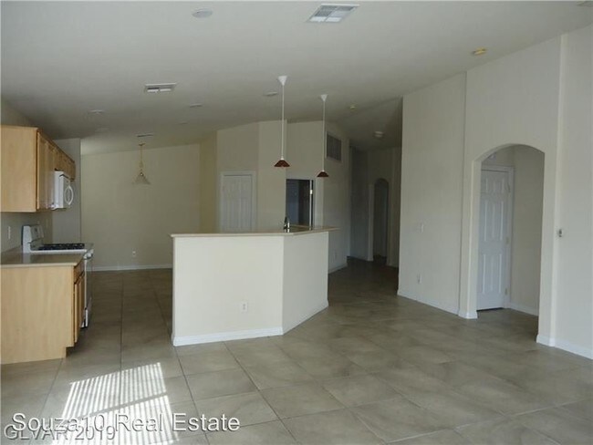 Building Photo - 4 br, 2 bath House - 6120 Alderley Court