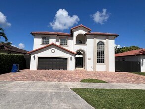Building Photo - 5120 SW 159th Ave