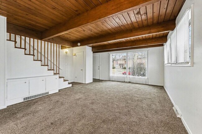 Foto del edificio - 1300 Northfield Ave NE