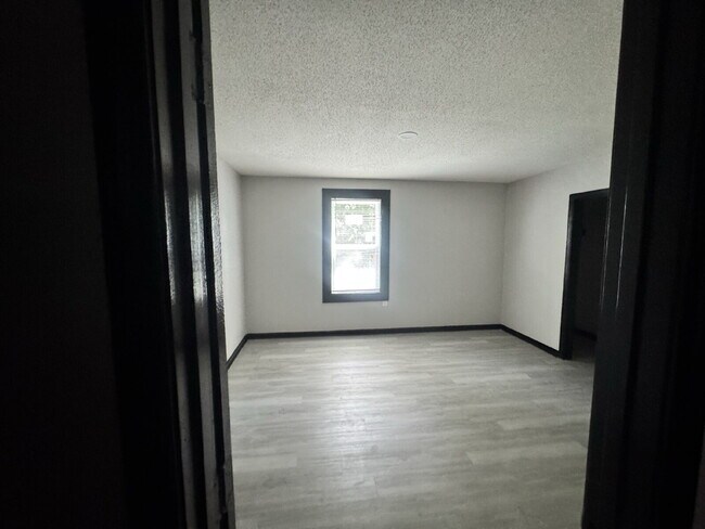 Building Photo - 3119 Allison Ave