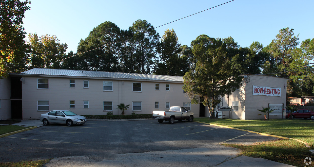 Primary Photo - Kingsbury Apartments