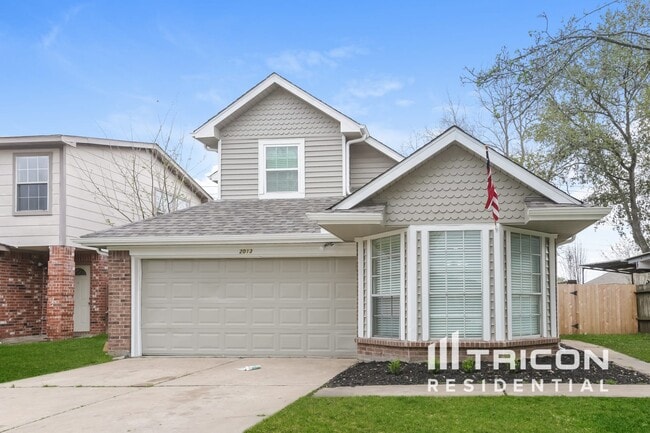 Building Photo - 2013 Greenwood Dr