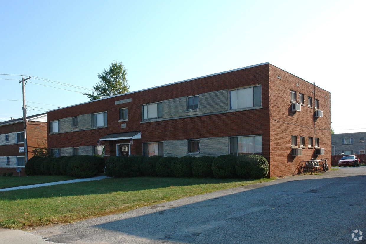 16741678 Alexandria Dr, Lexington, KY 40504 Apartments in Lexington