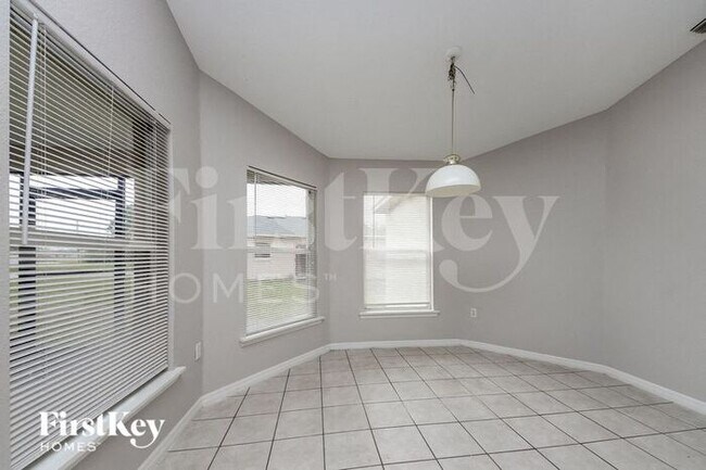 Building Photo - 761 Platypus Ct
