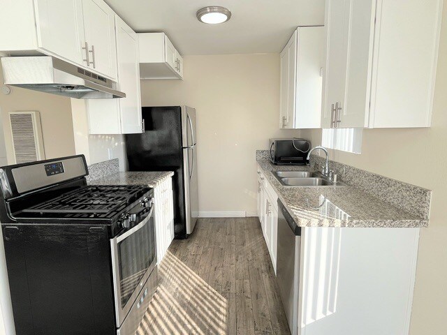 Foto del edificio - 13704 Franklin St