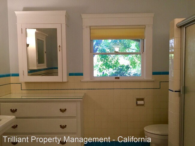 Building Photo - 3 br, 2 bath House - 639 S. El Molino Avenue