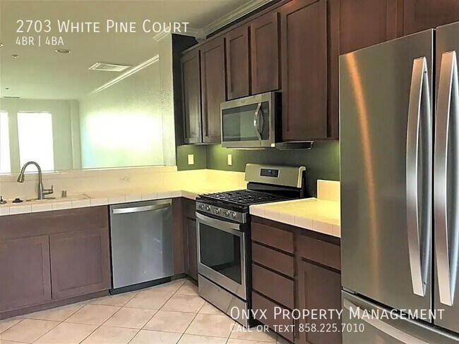 Building Photo - 2703 White Pine Ct