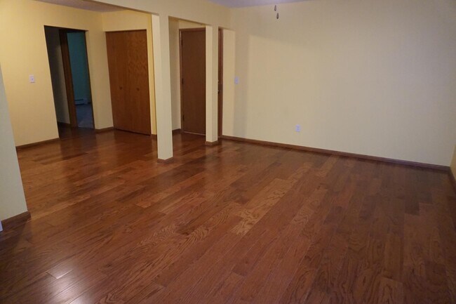 Building Photo - 354 Elton Hills Dr NW