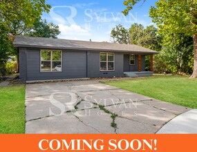 Building Photo - 2721 Northview Pl