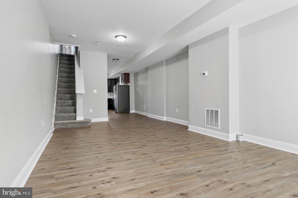 Primary Photo - 1515 N Milton Ave