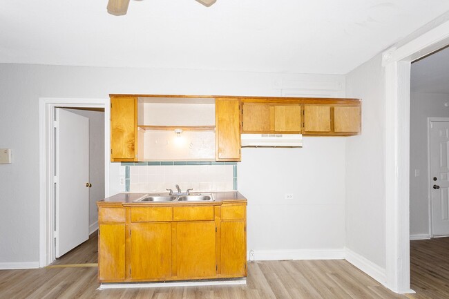 Building Photo - 3423 Garner Avenue