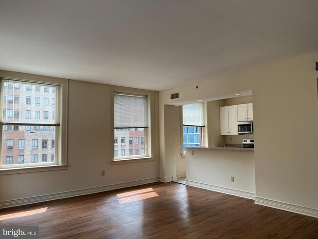 Building Photo - 202 S 17th St