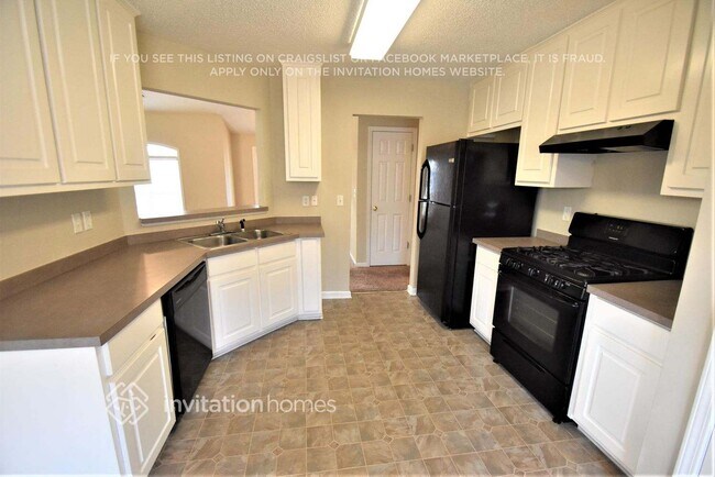 Foto del edificio - 5600 Cedar Pass