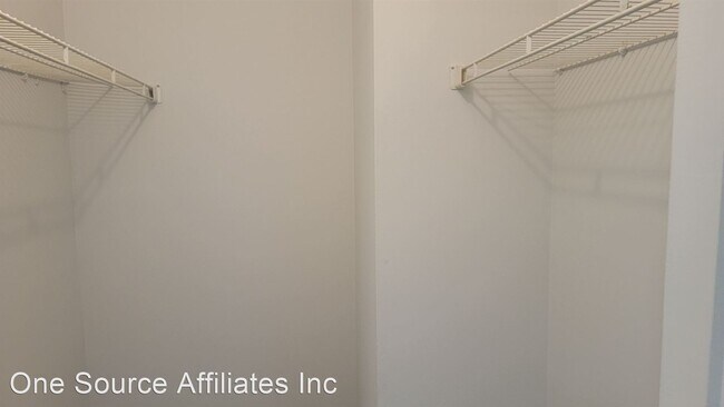 Foto del edificio - 2 br, 2.5 bath House - 6420 Charter Way