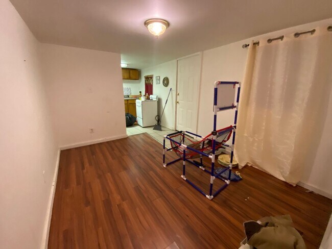 Foto del edificio - 2109 E 36th St