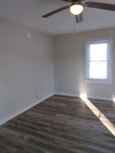 Building Photo - 7695 E Andrew Johnson Hwy