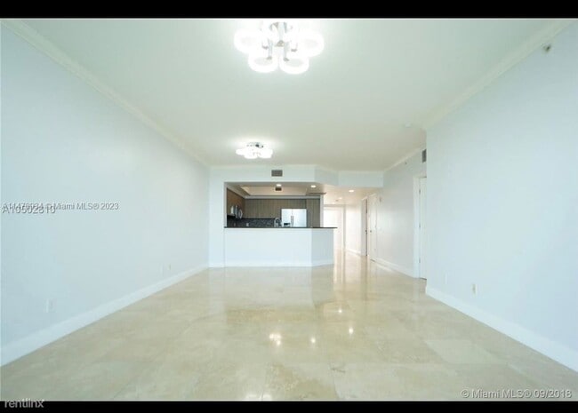 Foto del edificio - 3 br, 3 bath House - 14951 Royal Oaks Ln A...