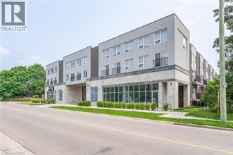 Building Photo - 338 Albert St