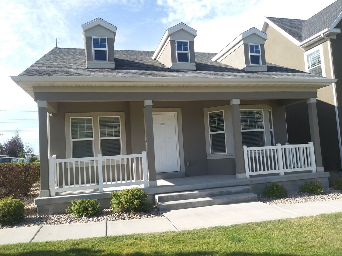 Foto principal - Gorgeous 5 Bedroom 3 Bathroom home in Lehi