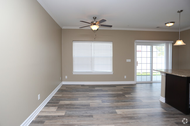 Dining Area - Nottingham Apartment Homes