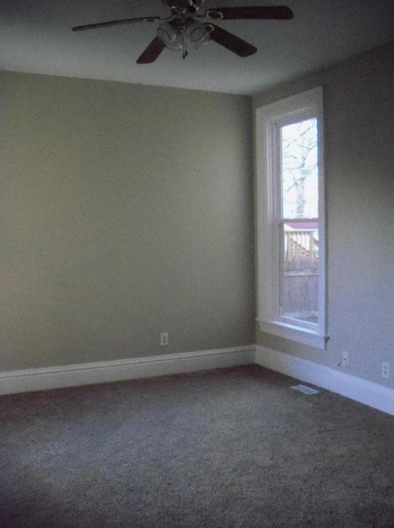 Foto del edificio - 818 1/2 E 15th St