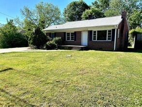 Building Photo - 202 Pope Field Rd