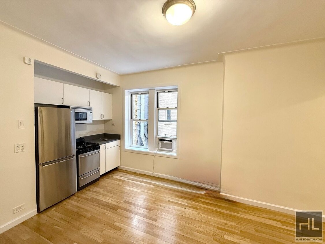 Primary Photo - WEST 13 STREET