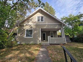 Building Photo - 1608 W 14th Ave