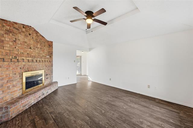 Building Photo - 104 Mesa Dr